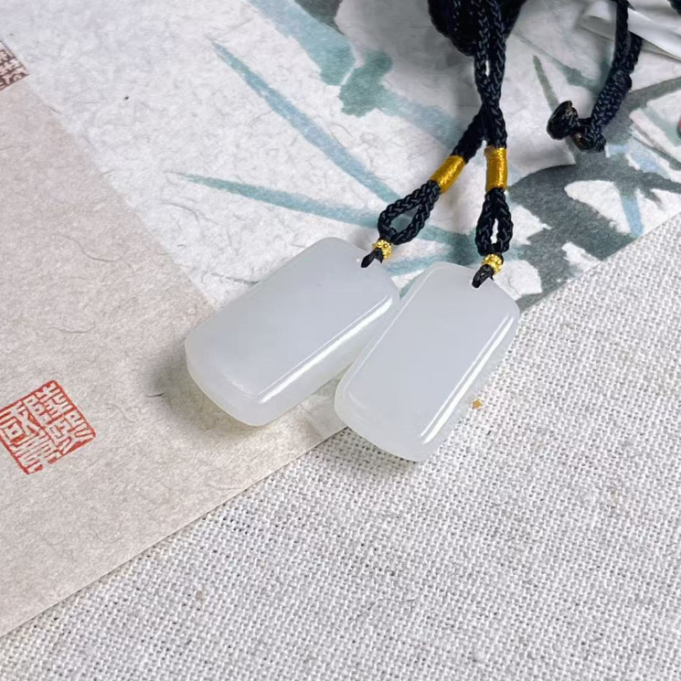 【慕斯格瑞】和田白玉无事牌吊坠HZ0031223006