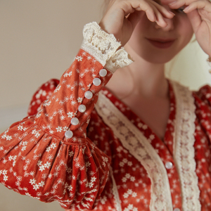 脸儿艺 秋冬新品维多利亚宫廷 复古 重工刺绣 假两件套 连衣裙