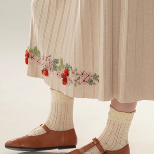 森女百搭 羊毛针织 百褶半身裙 手工绣花果子系列 脸儿艺原创