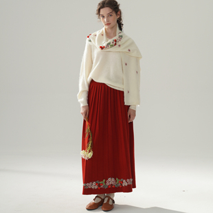 森女长款 脸儿艺原创 垂感羊毛 枣红百褶 半身裙 重磅手工刺绣花果