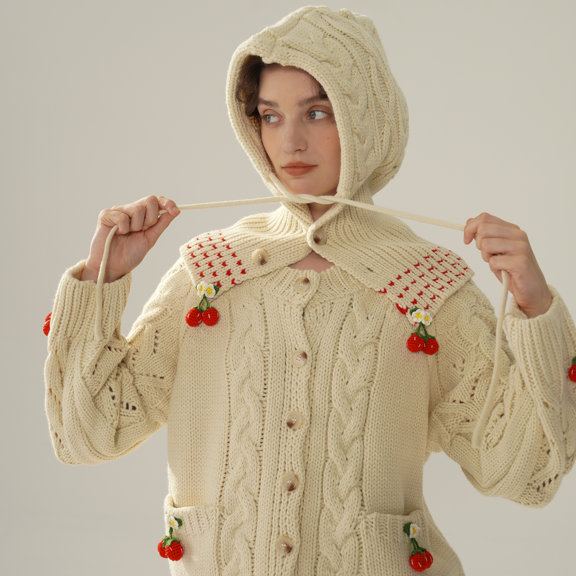 脸儿艺 手工编织立体红果子 螺纹帽子减龄可爱设计感羊毛开衫毛衣