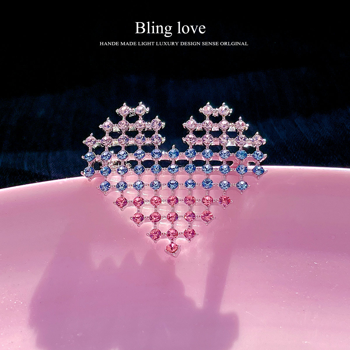 彩色水晶爱心胸针百搭高级感