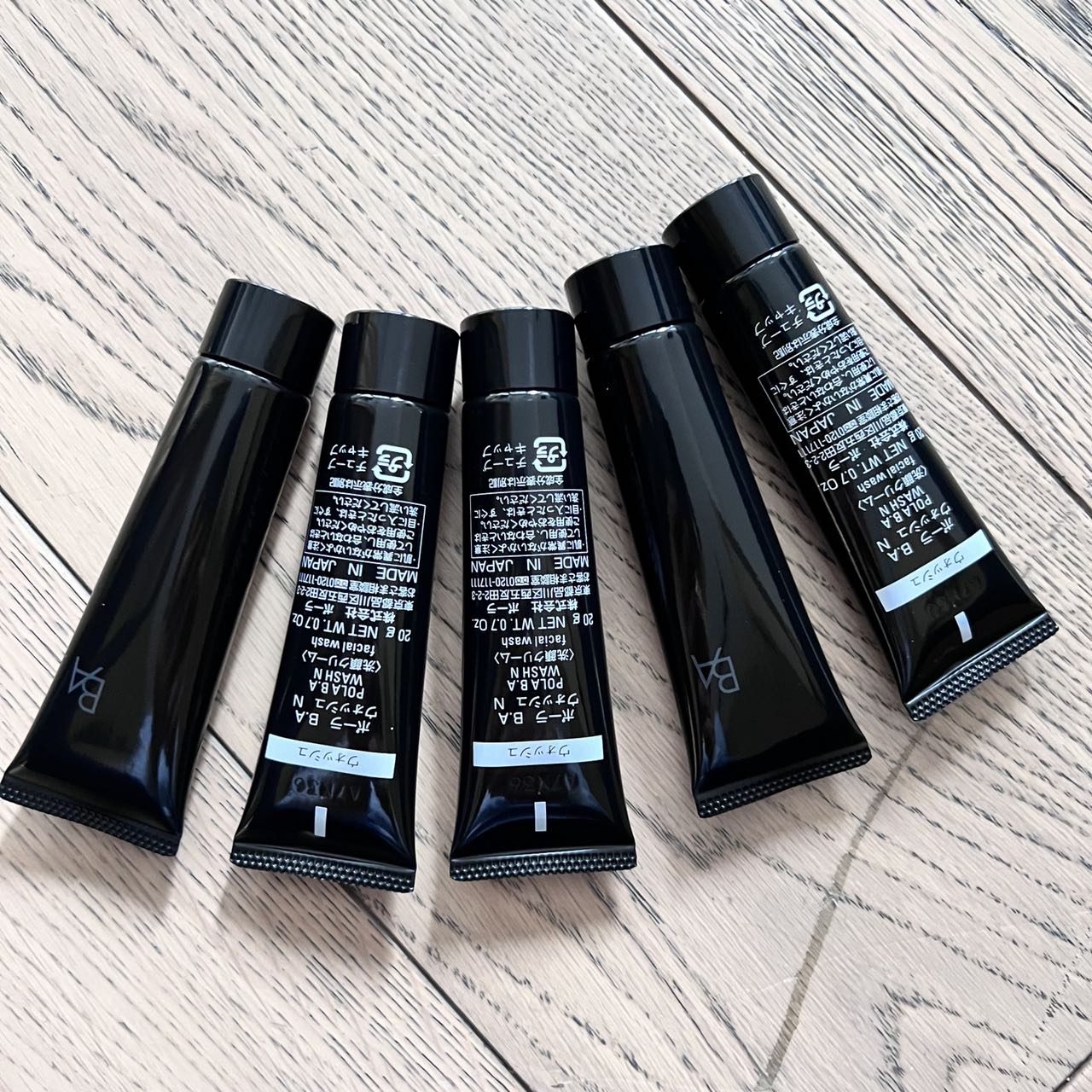 POLA黑BA洗面奶中小样火热上市