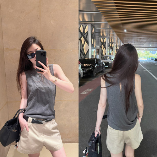 Here yaya shop 松弛老钱极简风26%天丝16%亚麻露背针织衫女