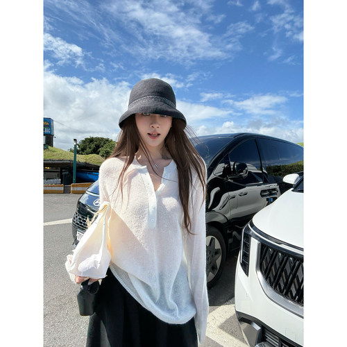 Here yaya shop 清甜棉花糖冷淡调调羊毛马海毛扣子微透毛衣