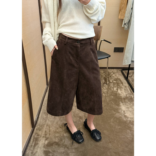 Here yaya shop 低调老钱si服系列复古穿搭显腿直显瘦麂皮绒中裤