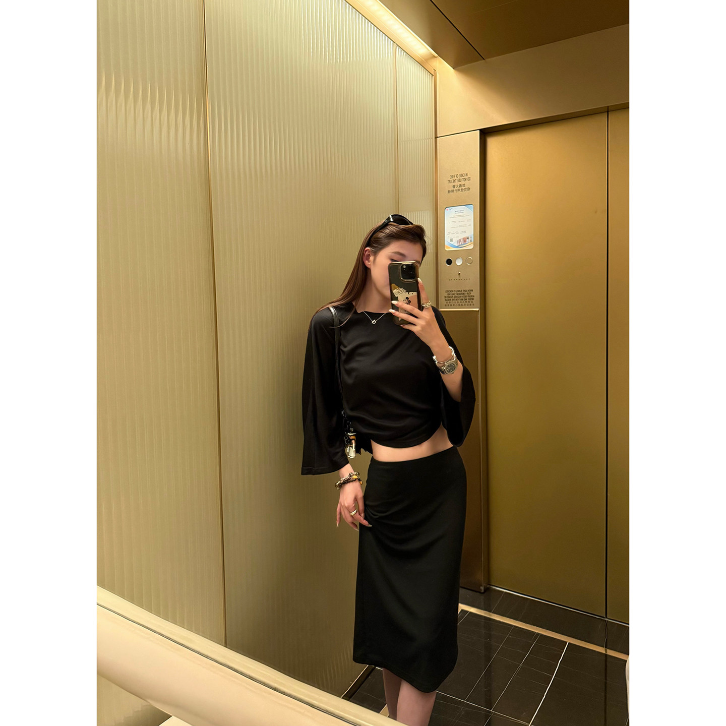 告别拜拜肉私服系列天丝桑桑蚕丝纸片人蝙蝠八分喇叭袖藏肉t