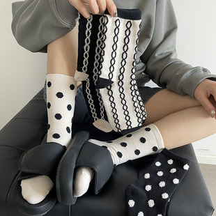 勃肯鞋配乐福鞋的波点女土秋天高腰毛毛黑色白色袜子女冬款中筒袜