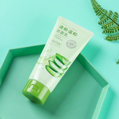 MINISO芦荟清新洁面乳