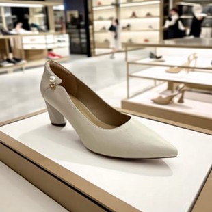 千百度女鞋粗跟高跟鞋尖头气质不累脚2026新款与会法式 A26171674