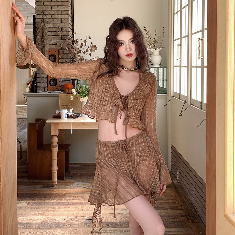 泳衣女泡温泉2024新款高级感分体纯欲性感保守长袖防晒显瘦女款