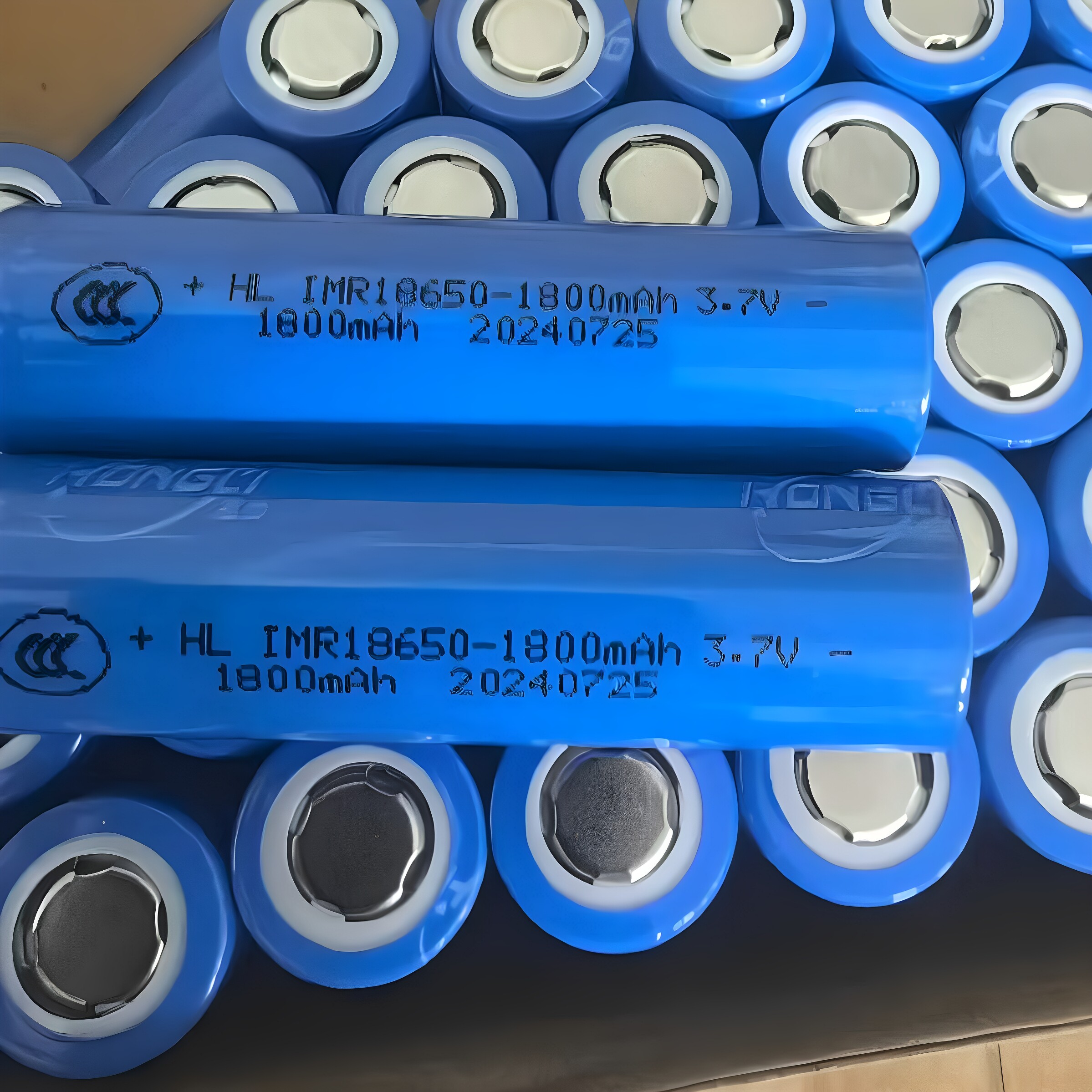 电池工厂价18650全新足量电通用电池充电套装