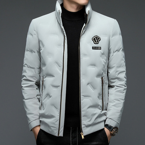 6101/P190商务男装羽绒服中青年立领潮流时尚刺绣印花羽绒衣外套图片