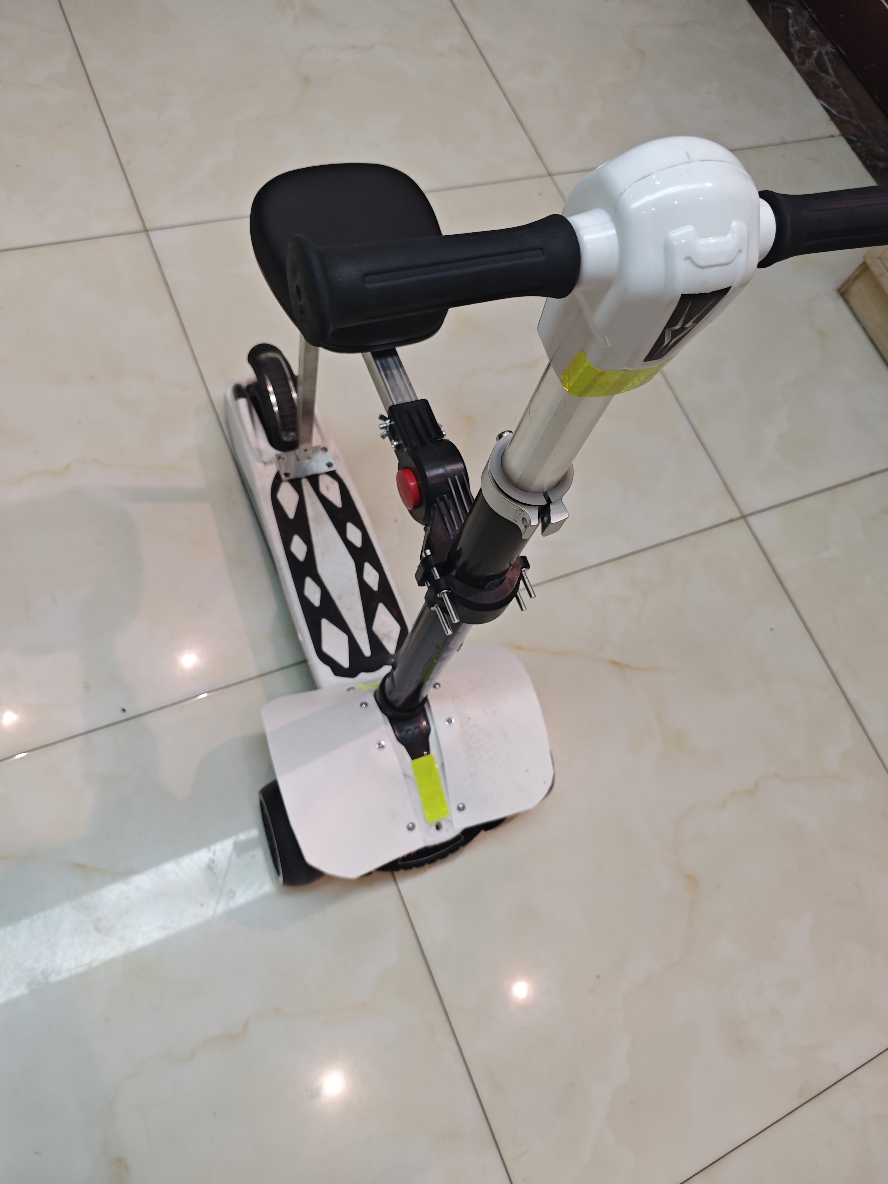 2025新款儿童大人都可坐滑的滑板