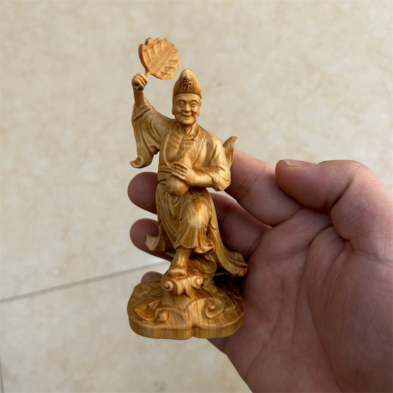 崖柏木雕汽车摆件济公神像装饰品创意活佛车载家居办公室桌面佛像