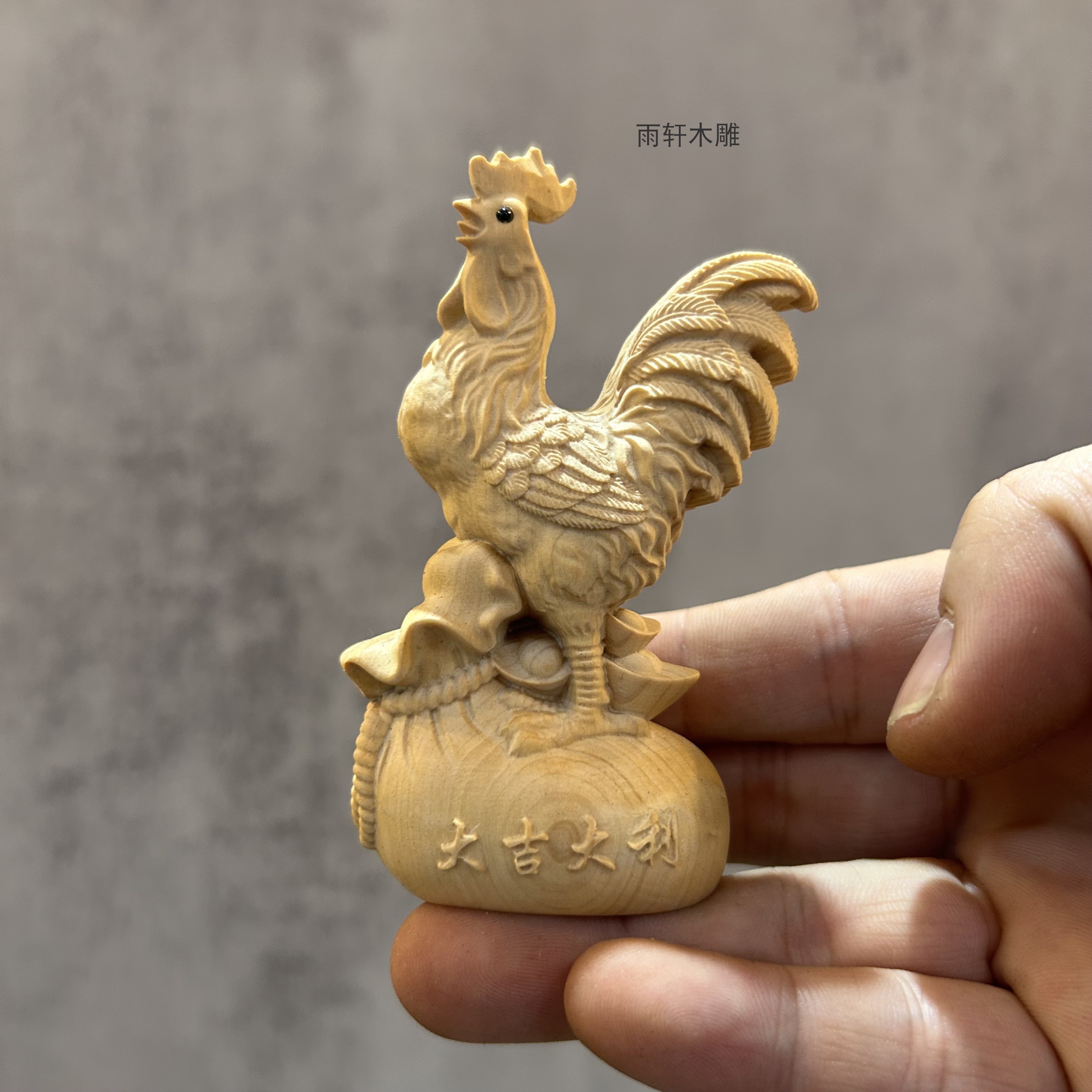 正宗小叶黄杨木雕公鸡摆件