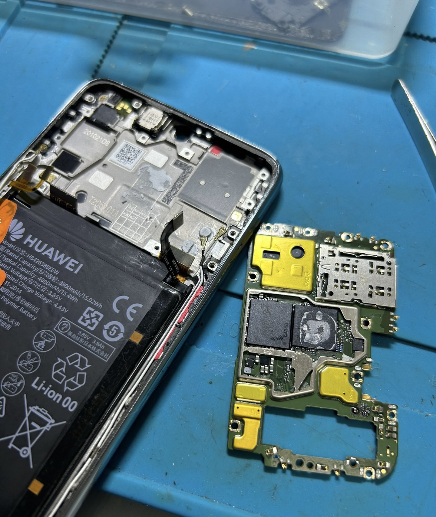 专业维修苹果手机安卓手机主板重启不开机无声音无显示进水虚焊等