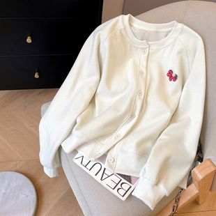 小C家 小马刺绣休闲卫衣女款2026新款早春宽松单排扣开衫圆领外套