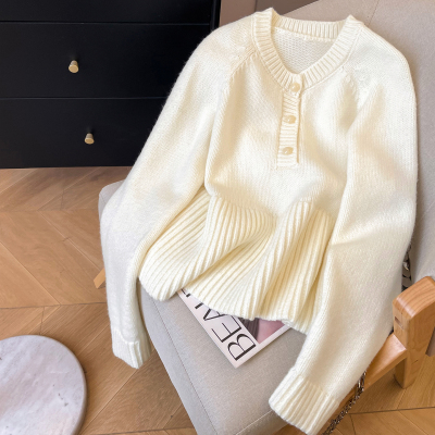 半开圆领休闲宽松娃娃裙摆毛衣女