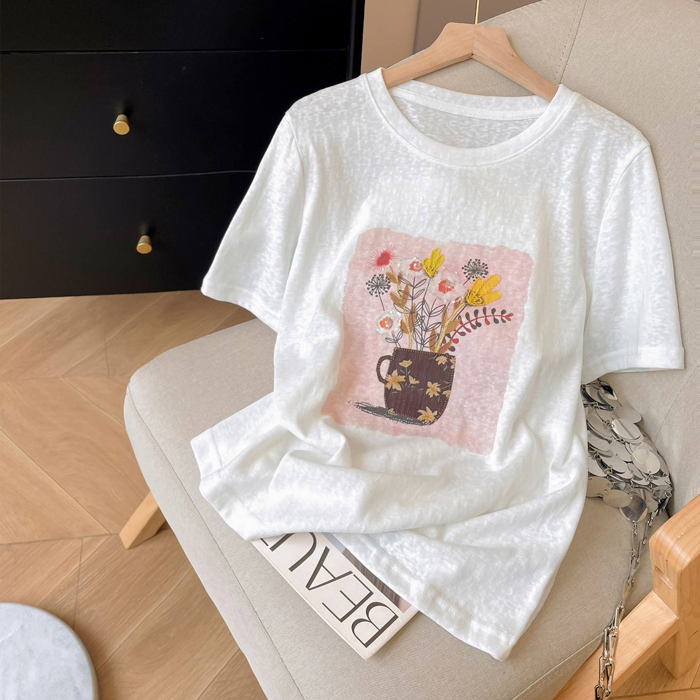 短袖复古刺绣花朵雪花棉T恤女夏图片