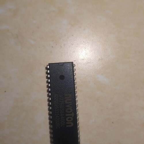 可维修Nuvoton W77E058A40DL芯片 DIP40封装议价