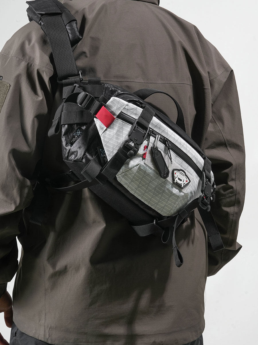 SANDPIPER TRIPLE CROSSBODY BAG FUNCTIONAL WIND TACTICAL CROSSBODY MENS CHEST BAG COMMUTING QUICK RESPONSE BACKPACK HEAD WOLF DGM-05
