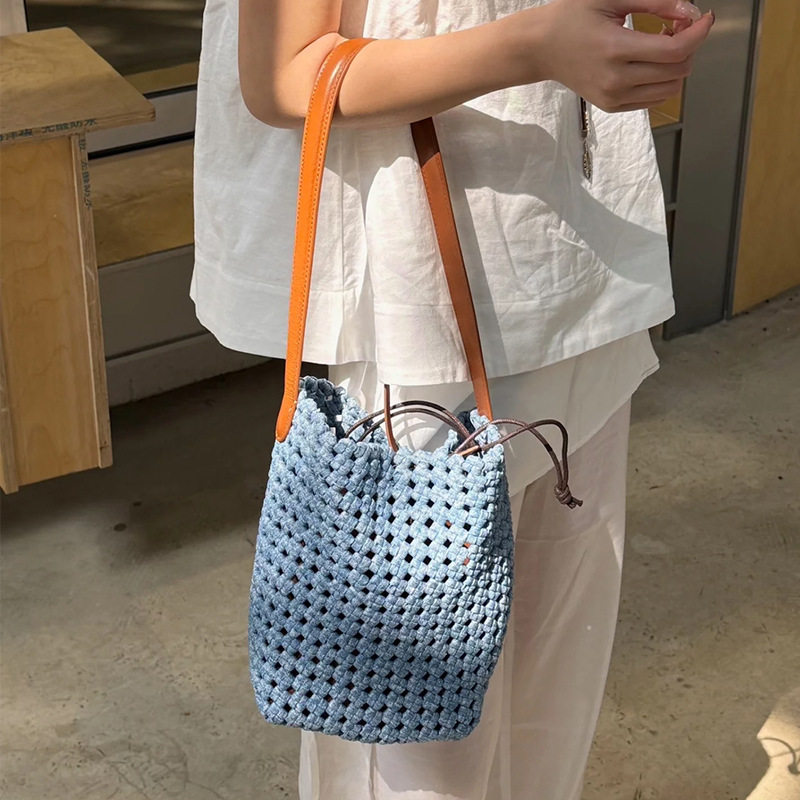 手工编织水洗牛仔镂空水桶包休闲百搭慵懒风大容量手提单肩腋下包