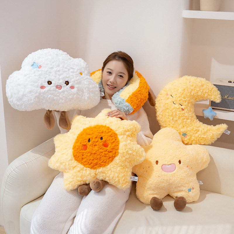 创意可爱星空系列沙发靠垫软萌星星月亮白云毛绒玩偶卡通彩虹公仔