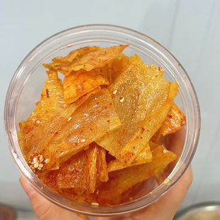 嘎嘎脆香辣脆豆皮!片手工制作现做现发儿童孕妇零食萍乡豆皮辣片