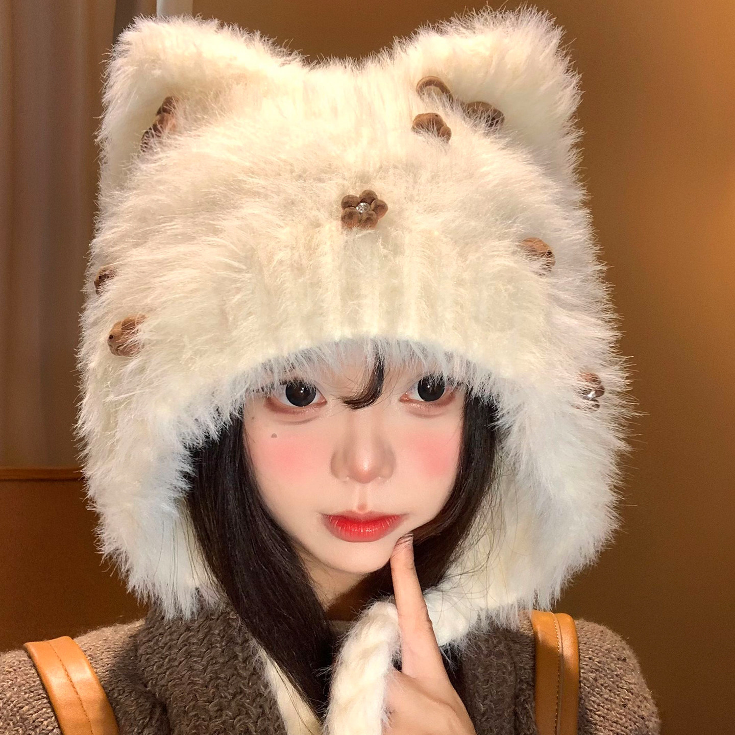 白色毛绒猫耳朵针织护耳帽女冬季甜美显脸小加厚保暖套头雷锋帽子