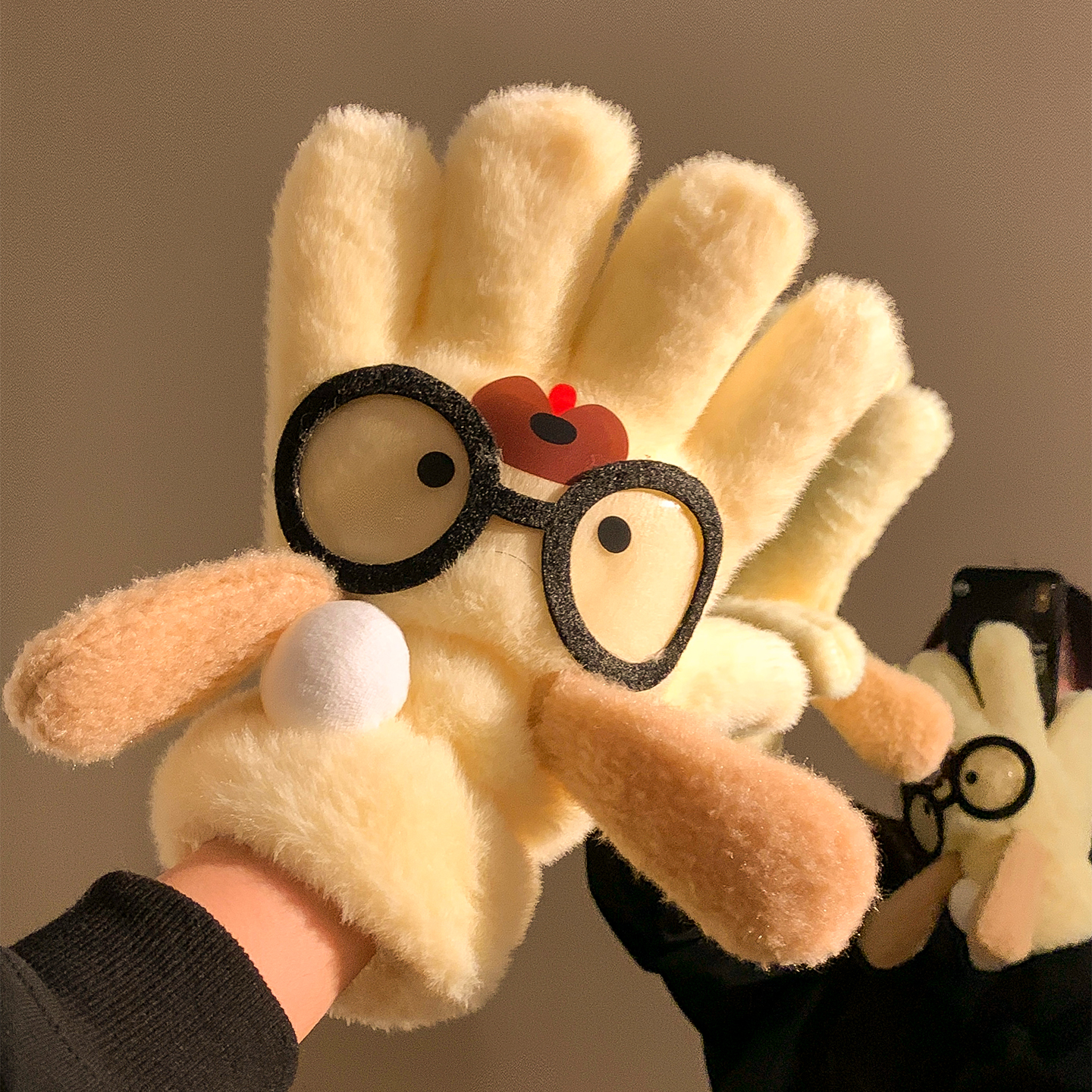 可爱眼镜小狗毛绒五指手套女冬