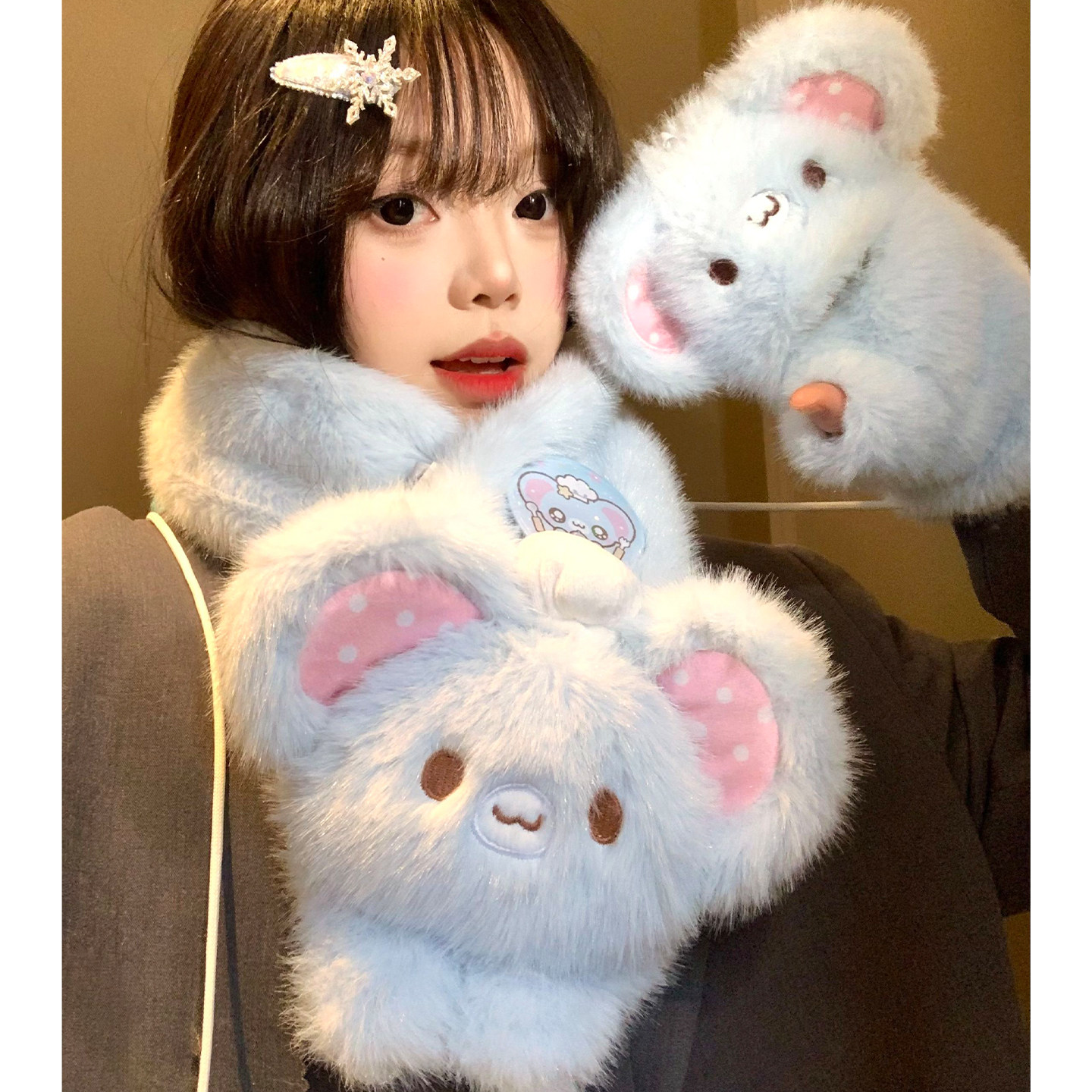 可爱芝芝鼠毛绒交叉围巾女冬季加绒加厚保暖护颈围脖手套防寒套装,服饰配件/皮带/帽子/围巾,围巾/丝巾/披肩,淘宝优惠券,粉丝福利购,淘宝优惠卷