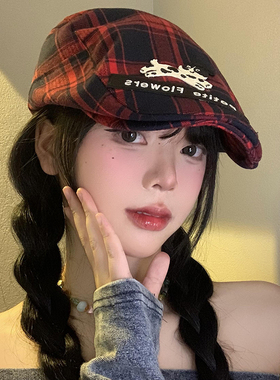 红色格子小狗前进帽女韩版百搭大头围反戴贝雷帽显脸小报童帽子