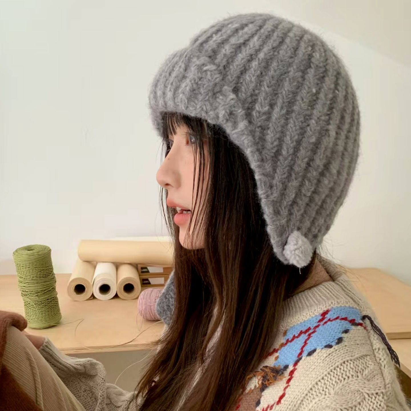 灰色针织护耳帽显脸小毛线帽保暖