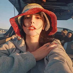 迪丽热巴同款 彩虹多巴胺草帽女夏海边遮阳防晒显脸小草编渔夫帽子