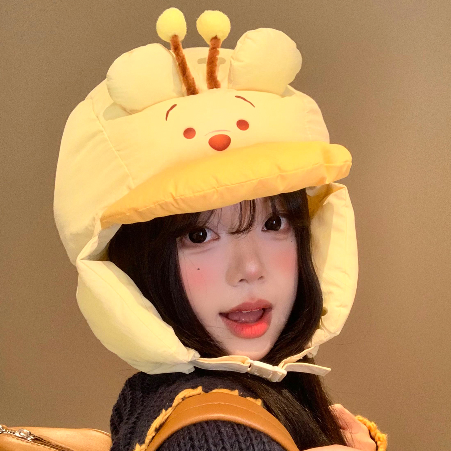 可爱蜜蜂小熊护耳雷锋帽显脸小