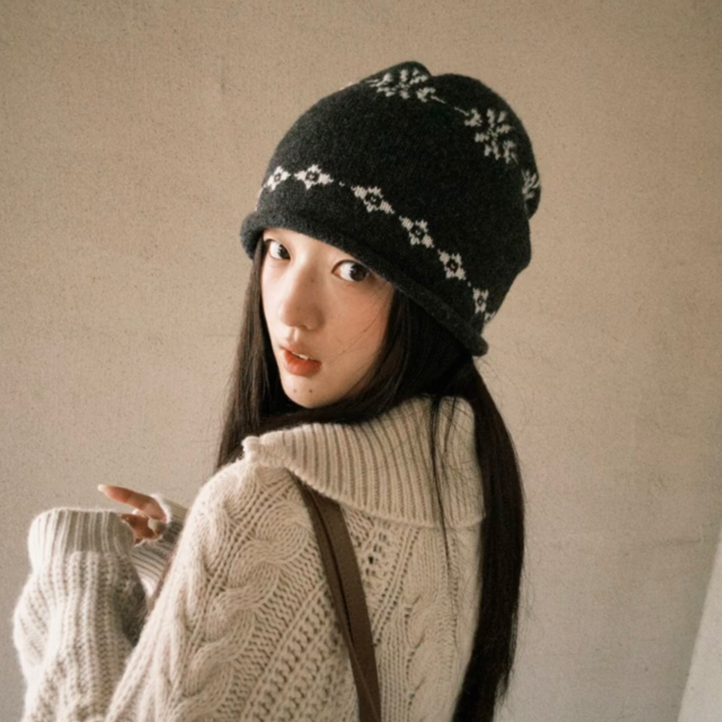 费尔岛提花卷边针织冷帽女秋冬季