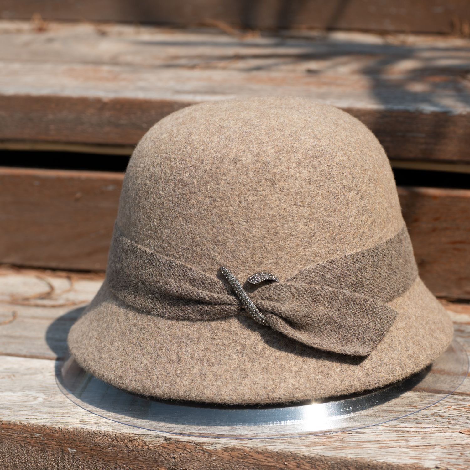 羊毛帽子女冬季毛呢渔夫帽妈妈时尚洋气礼帽中老年人奶奶保暖盆帽