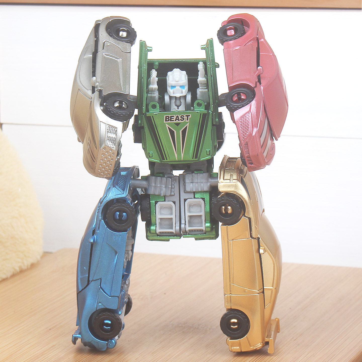 圣尊战联变形机器人模型跑车吉普车汽车男生益智玩具儿童生日礼物,玩具/童车/益智/积木/模型,儿童机器人/变形玩具,淘宝优惠券,粉丝福利购,淘宝优惠卷