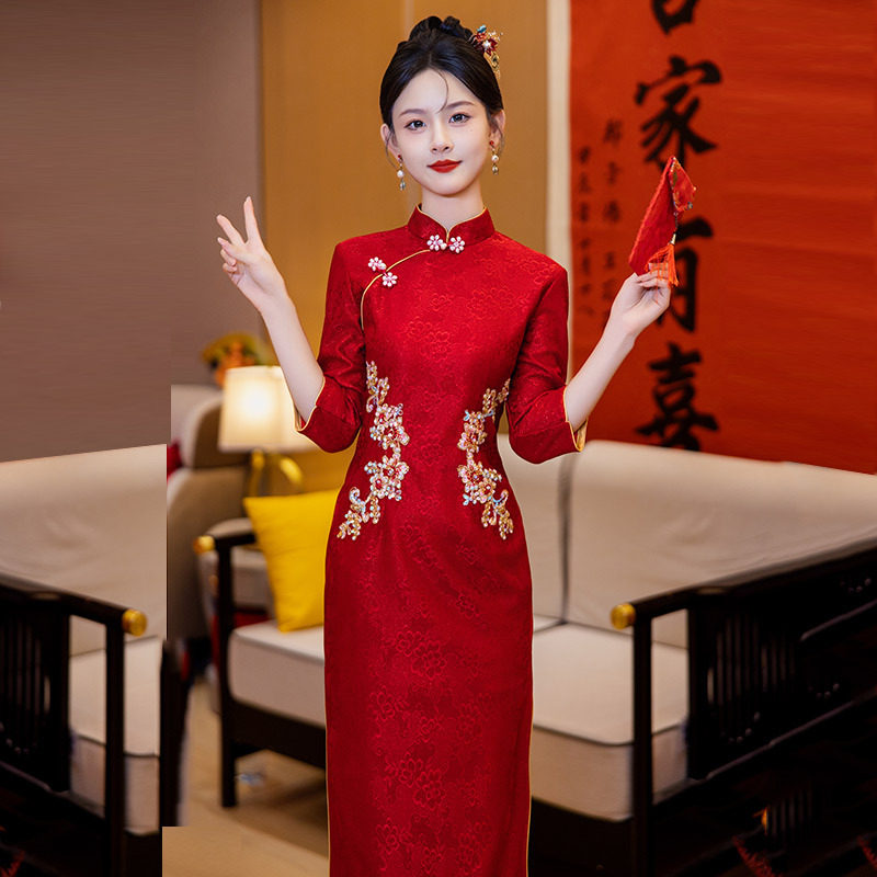刺绣红色国风新中式长袖改良旗袍女高级感新娘敬酒服订婚回门礼服