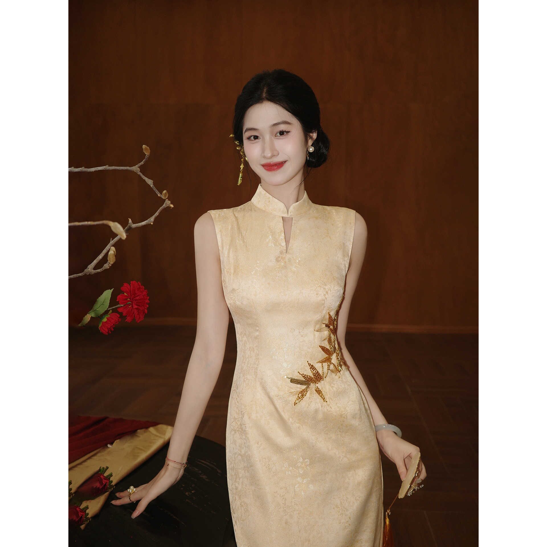 新中式旗袍敬酒服新娘刺绣流苏新款轻奢订婚礼服女香槟金