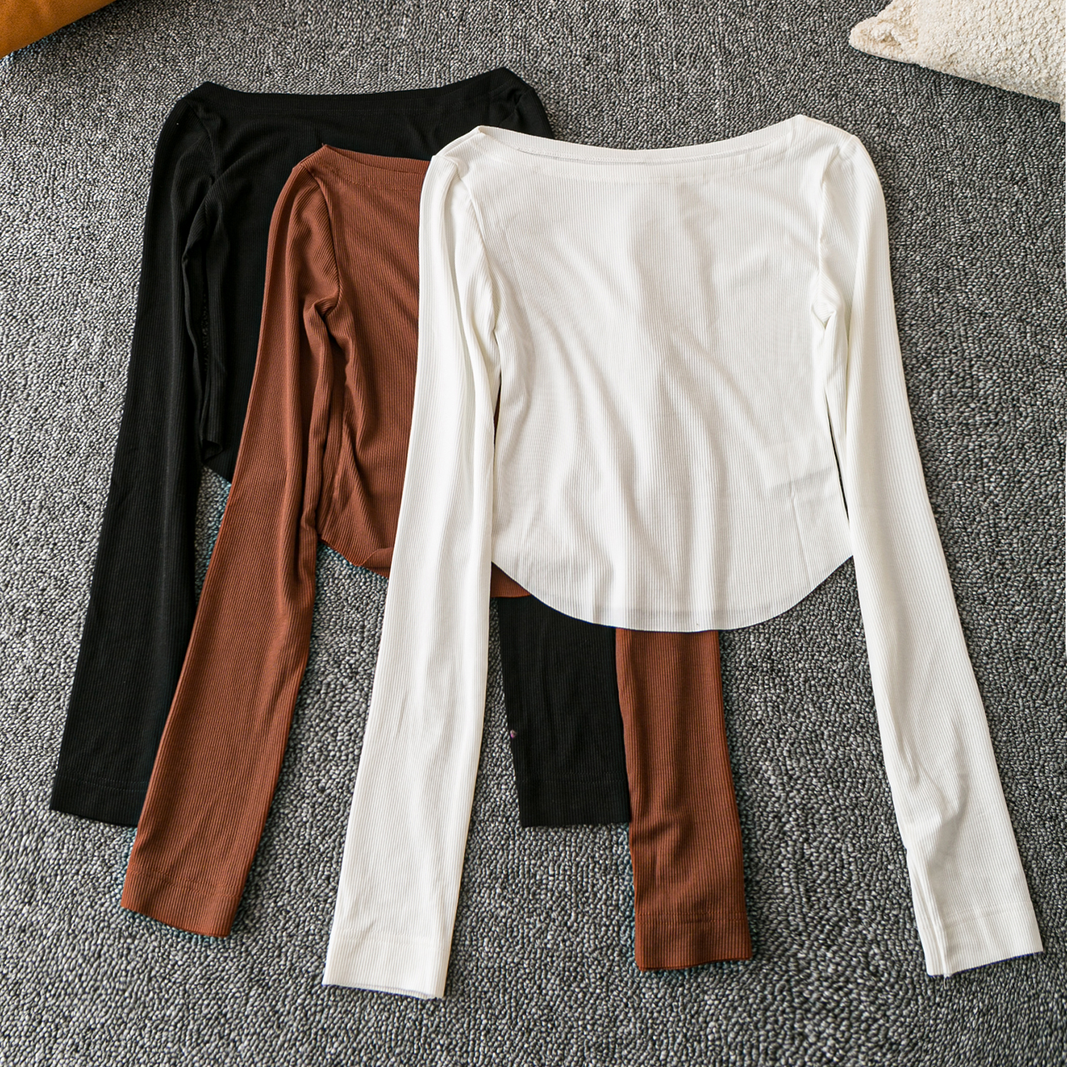 春秋外贸韩版新款 百搭简约 休闲时尚  短款一字领长袖套头打底衫