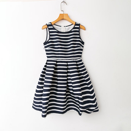 夏季外贸韩版新款  活泼气质 A版型显瘦  圆领无袖背心条纹连衣裙