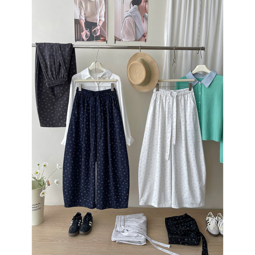 日韩老钱风天丝棉碎花弯刀阔腿裤