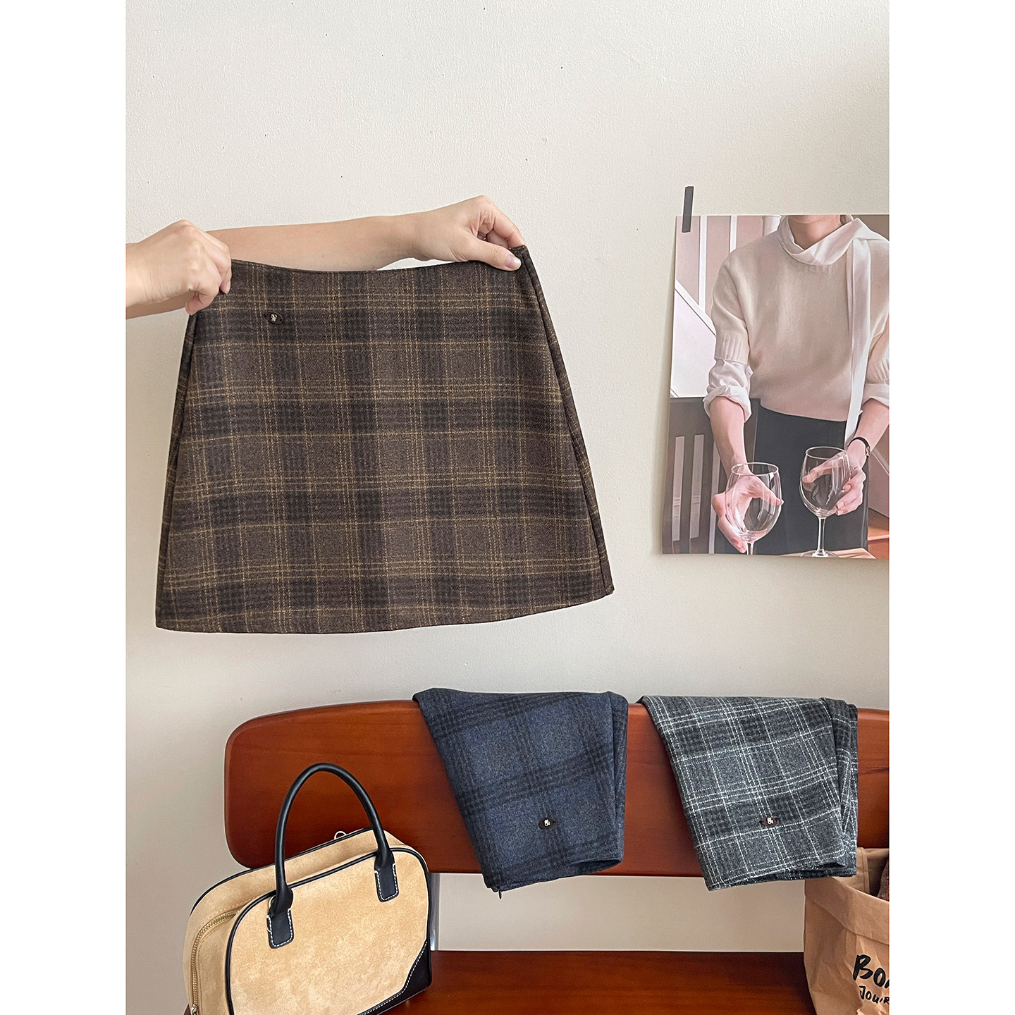 日韩miu系咖色羊毛呢料百搭短裙