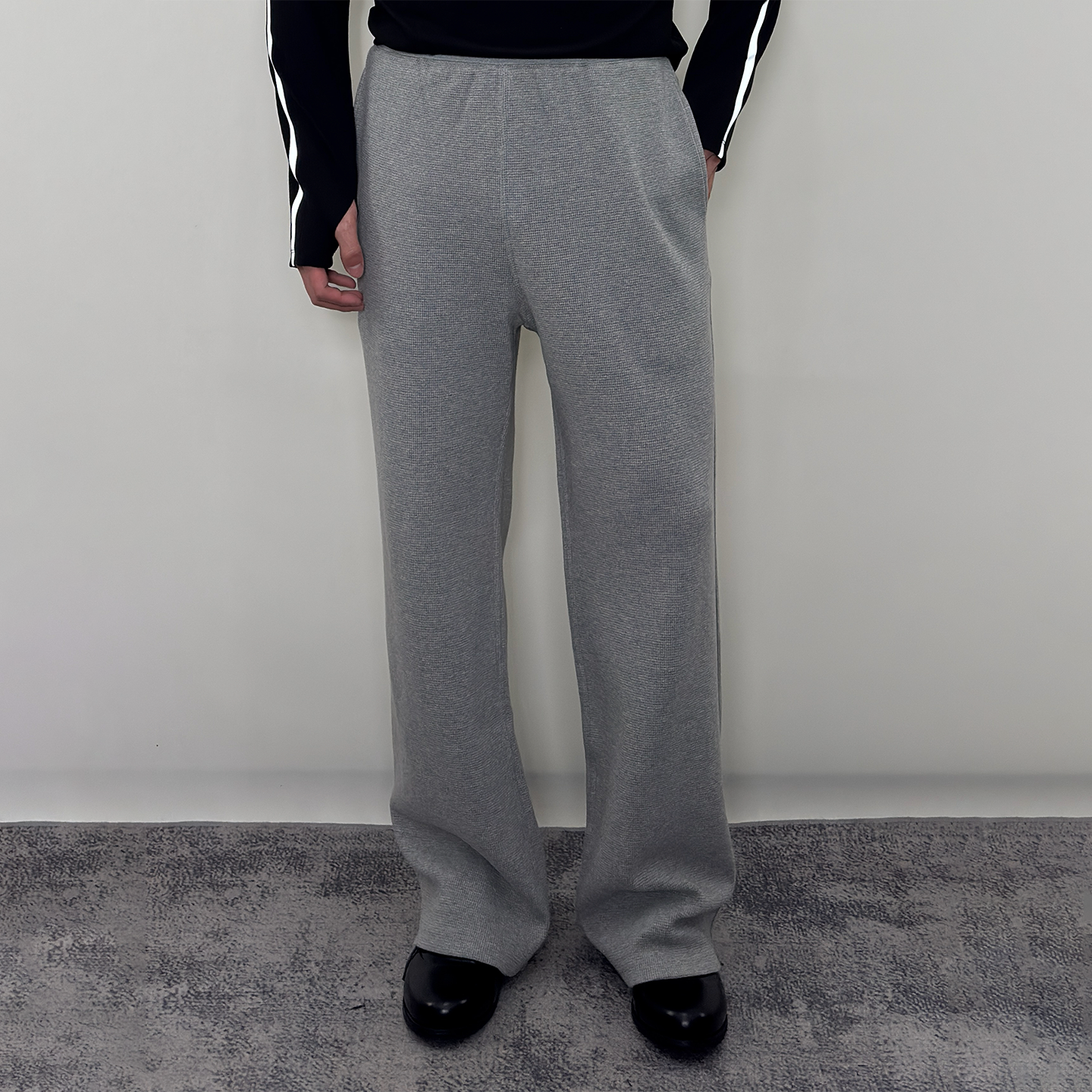 Roast lucky 华夫格肌理刺绣抽绳卫裤纯棉男健身直筒休闲百搭长裤