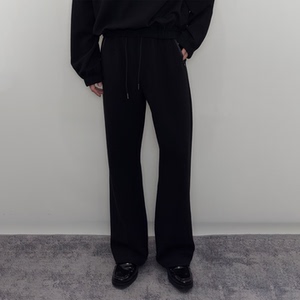 Roast lucky褶皱空气层肌理压胶拉链微喇抽绳卫裤男运动直筒长裤