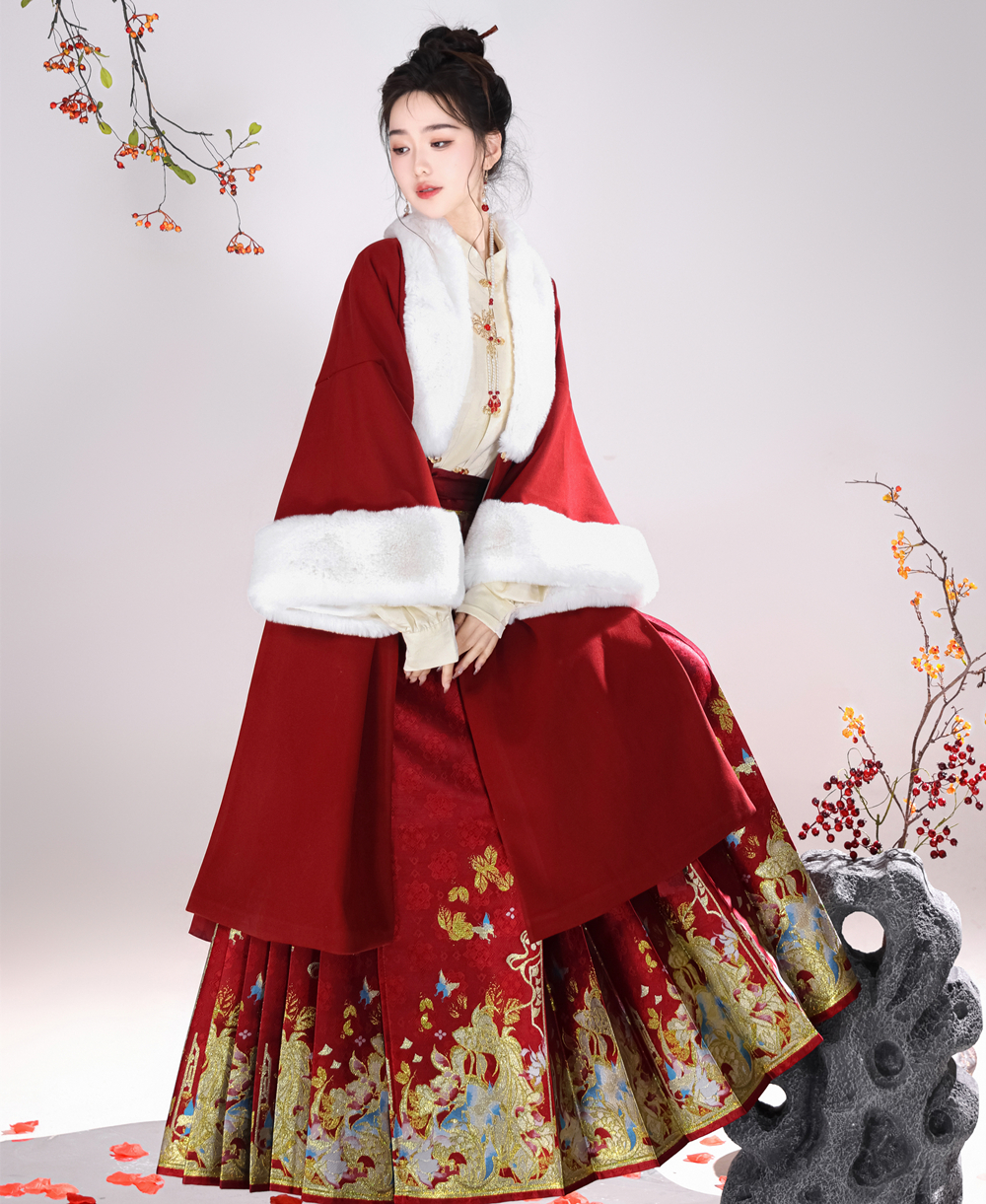 汉千禄【倾城音】原创汉服女红色裘衣妆花马面裙套装汉元素拜年服