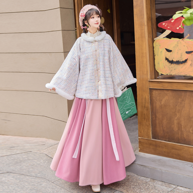 2024年汉服小香风昭君加厚绒短袄
