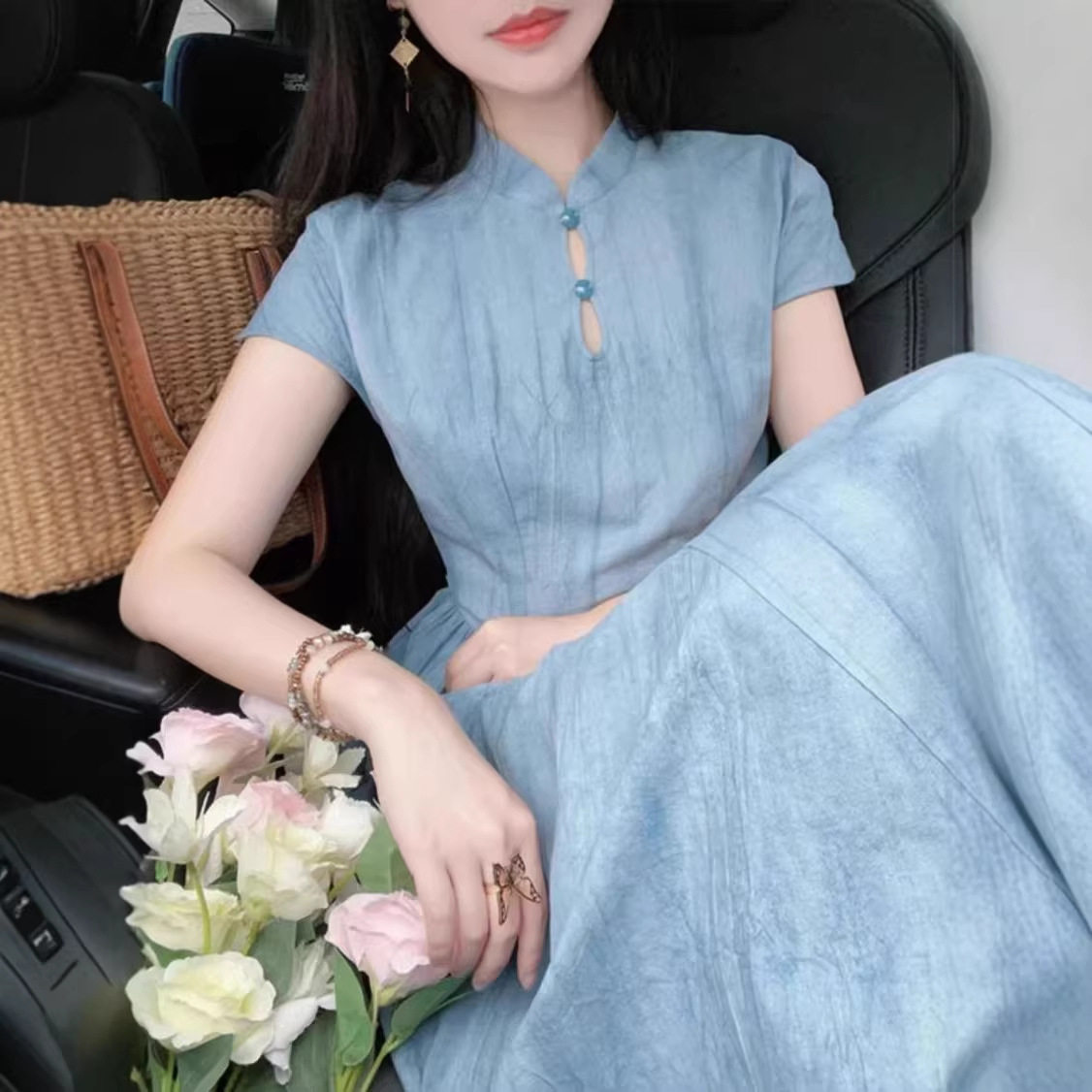 新中式气质绝美蓝色改良旗袍裙夏季新款复古盘扣超好看立领连衣裙